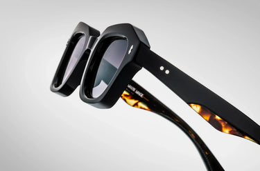 Eichler - Noir 11 - Drishti Platinum